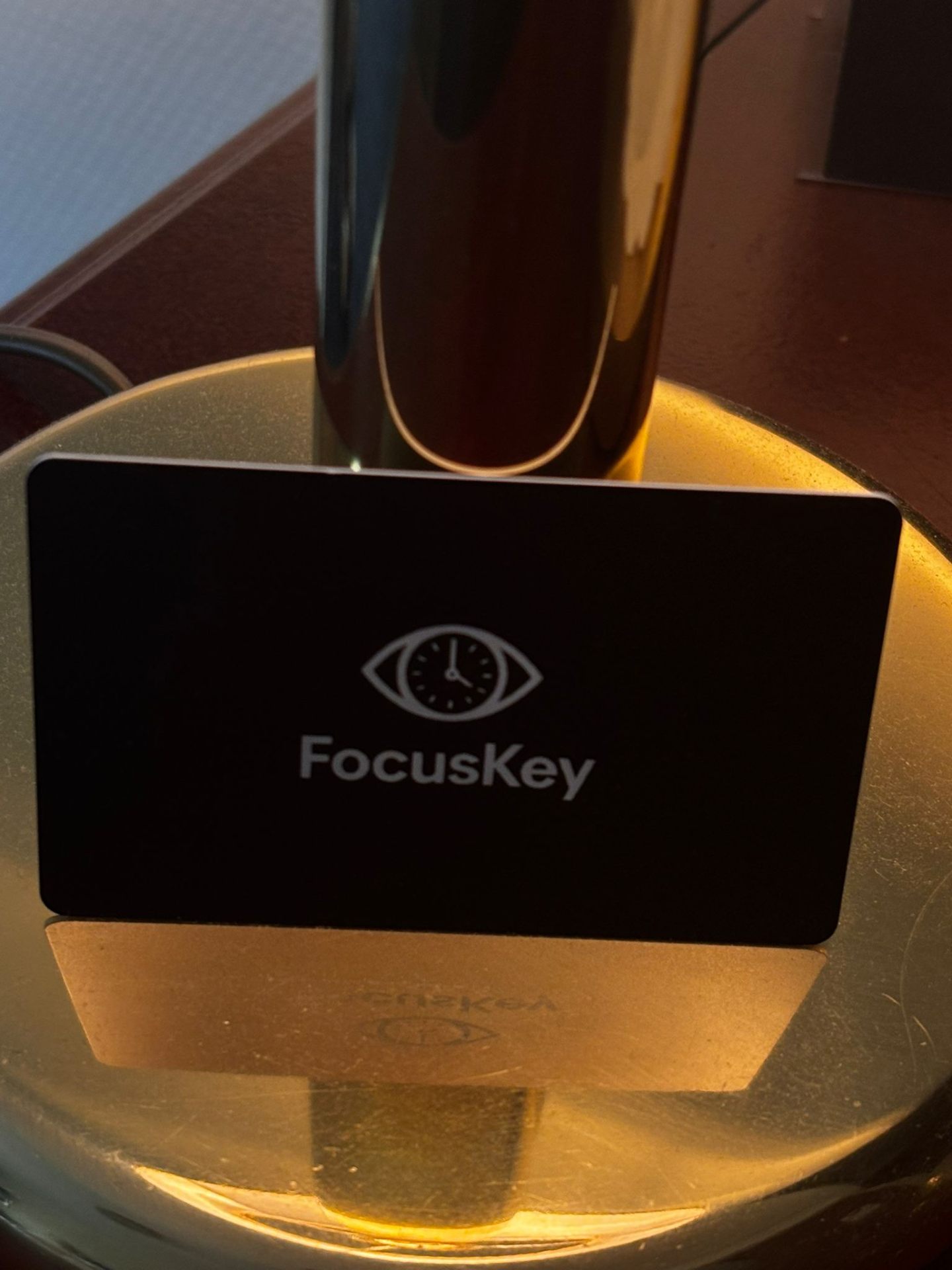 FocusKey Kundenbewertung von Tobi, 29 – Design ist echt schick. NFC reagiert sofort, kein ...
